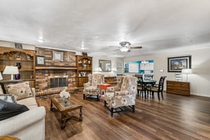 9800 S Country Club Dr_007.jpg