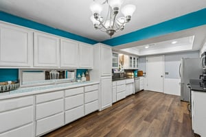 9800 S Country Club Dr_014.jpg