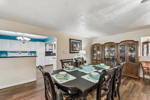 9800 S Country Club Dr_021.jpg