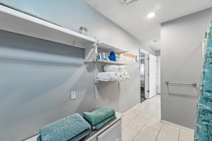 9800 S Country Club Dr_048.jpg