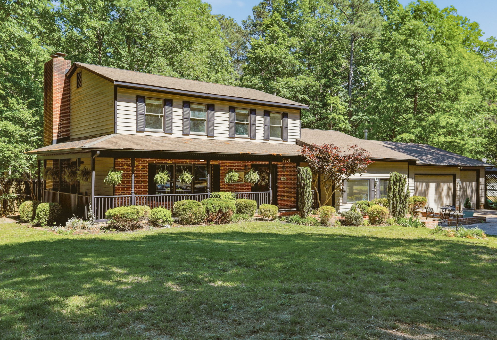 03-Exterior Front