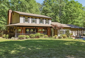03-Exterior Front