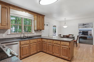 16-Kitchen