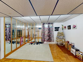  Photo 52