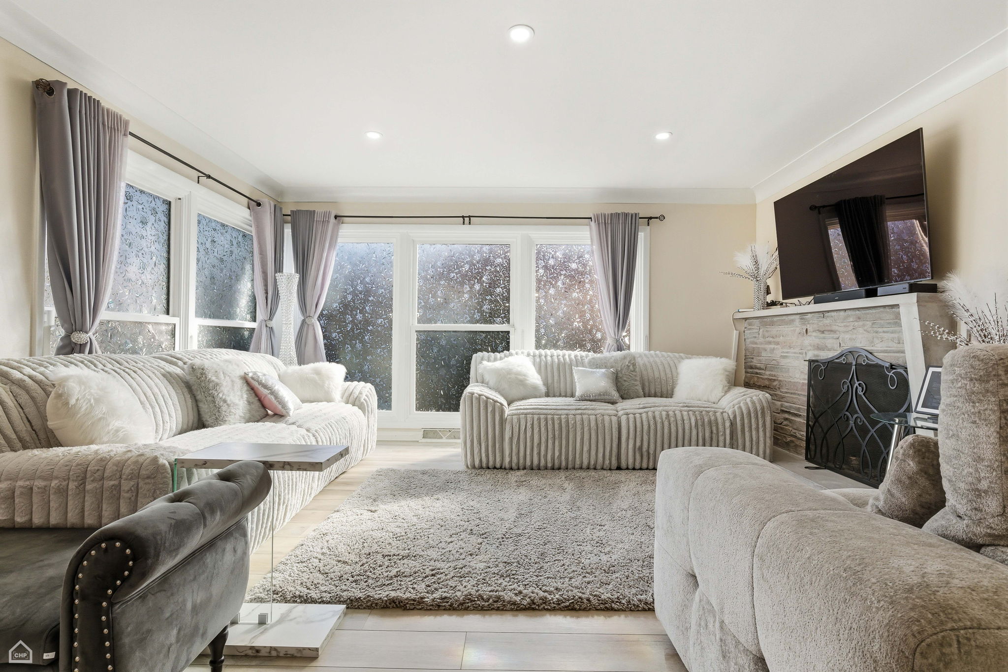 9806 S Harding Ave - Lashaun Allen_CHP2026_006