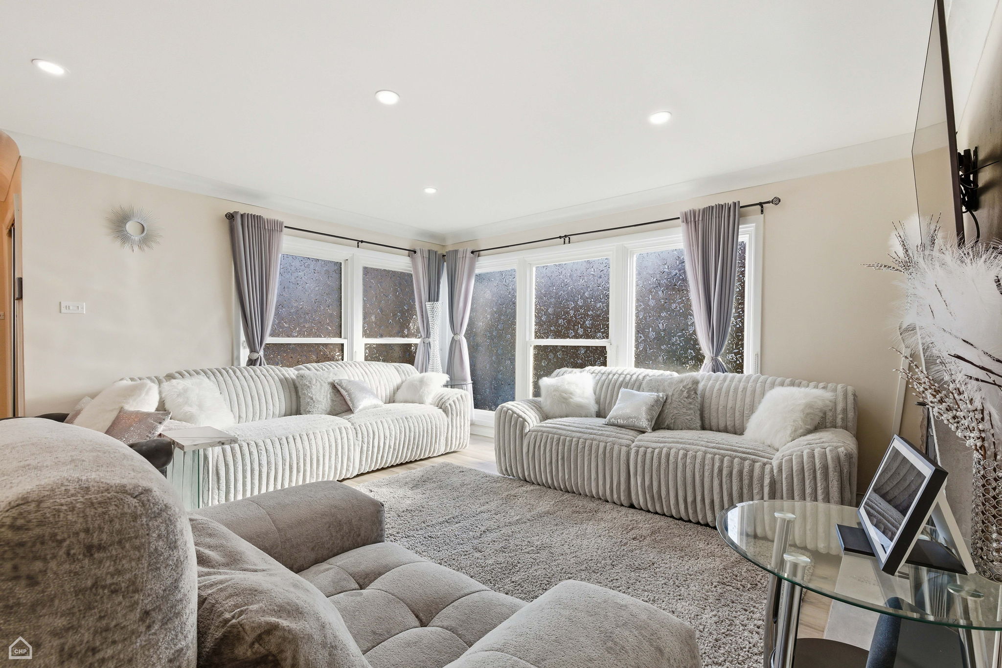 9806 S Harding Ave - Lashaun Allen_CHP2026_015