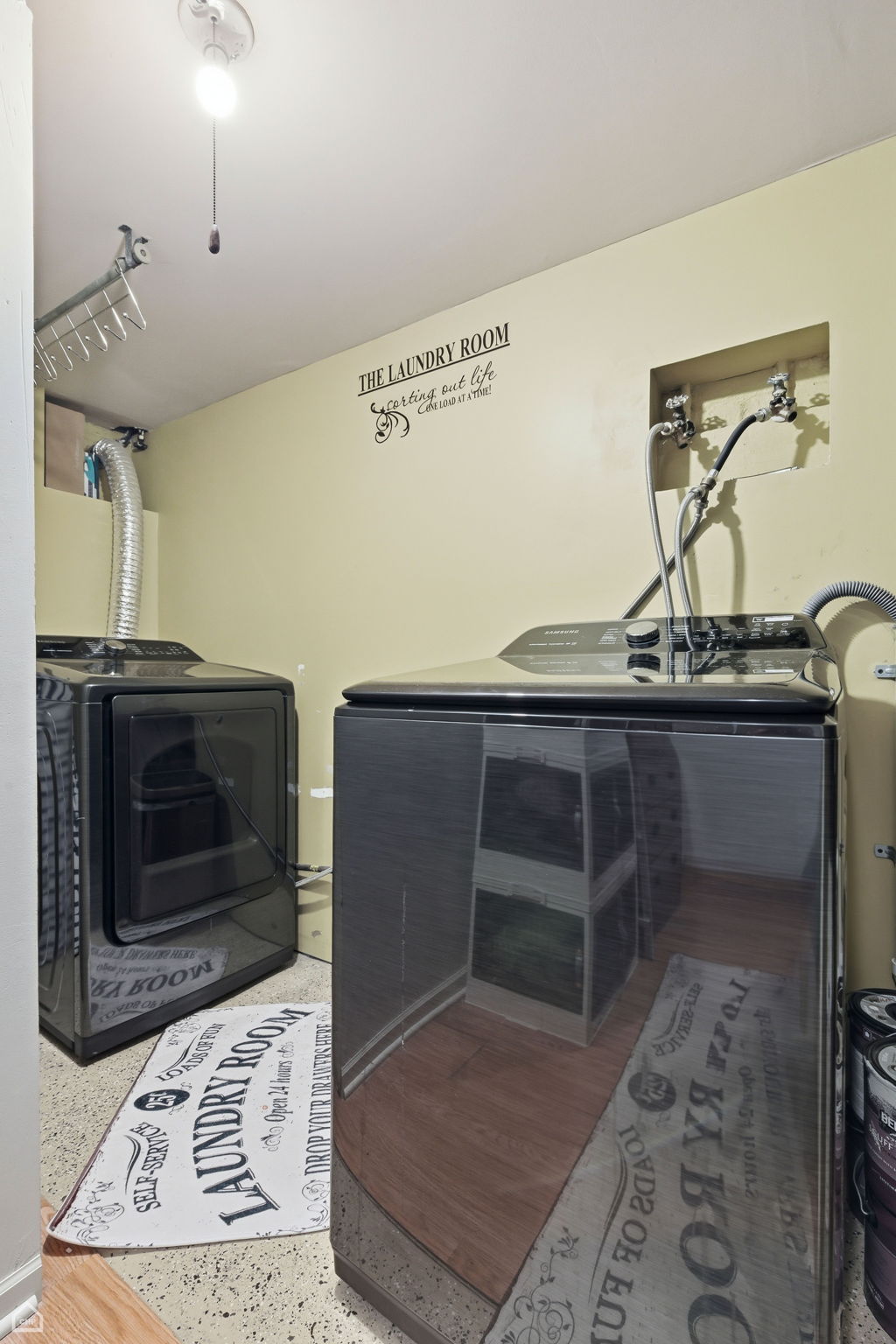 9806 S Harding Ave - Lashaun Allen_CHP2026_030