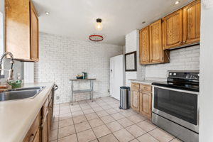 981 Gear St, Reno, NV 89503, USA Photo 10