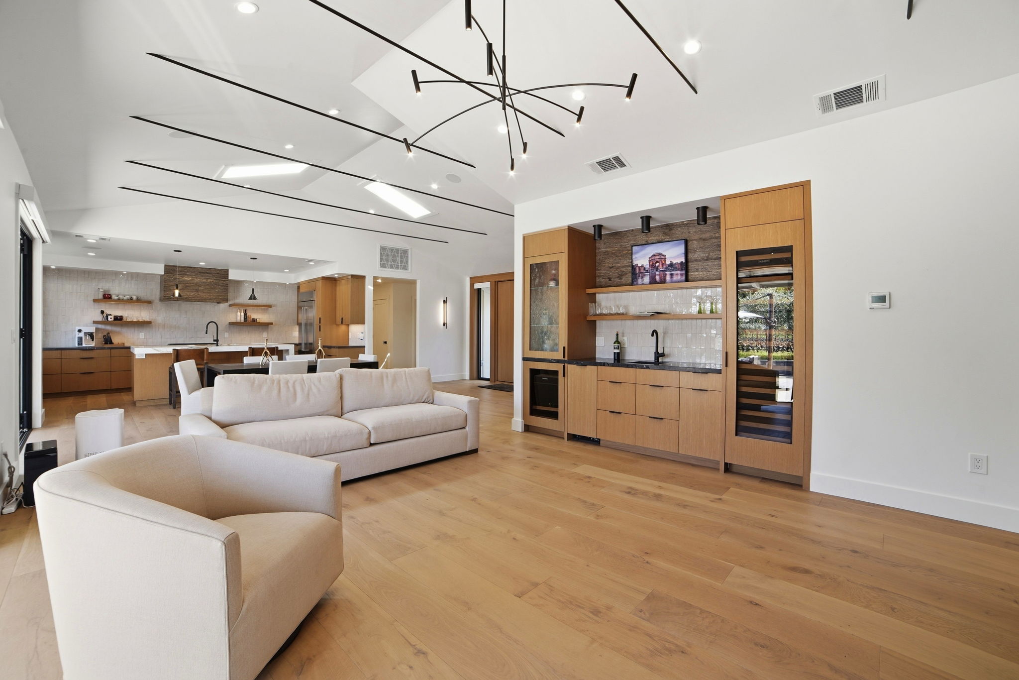 009_F8_981 Valley View St