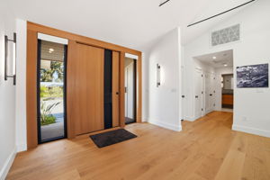 006_F8_981 Valley View St