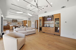 009_F8_981 Valley View St