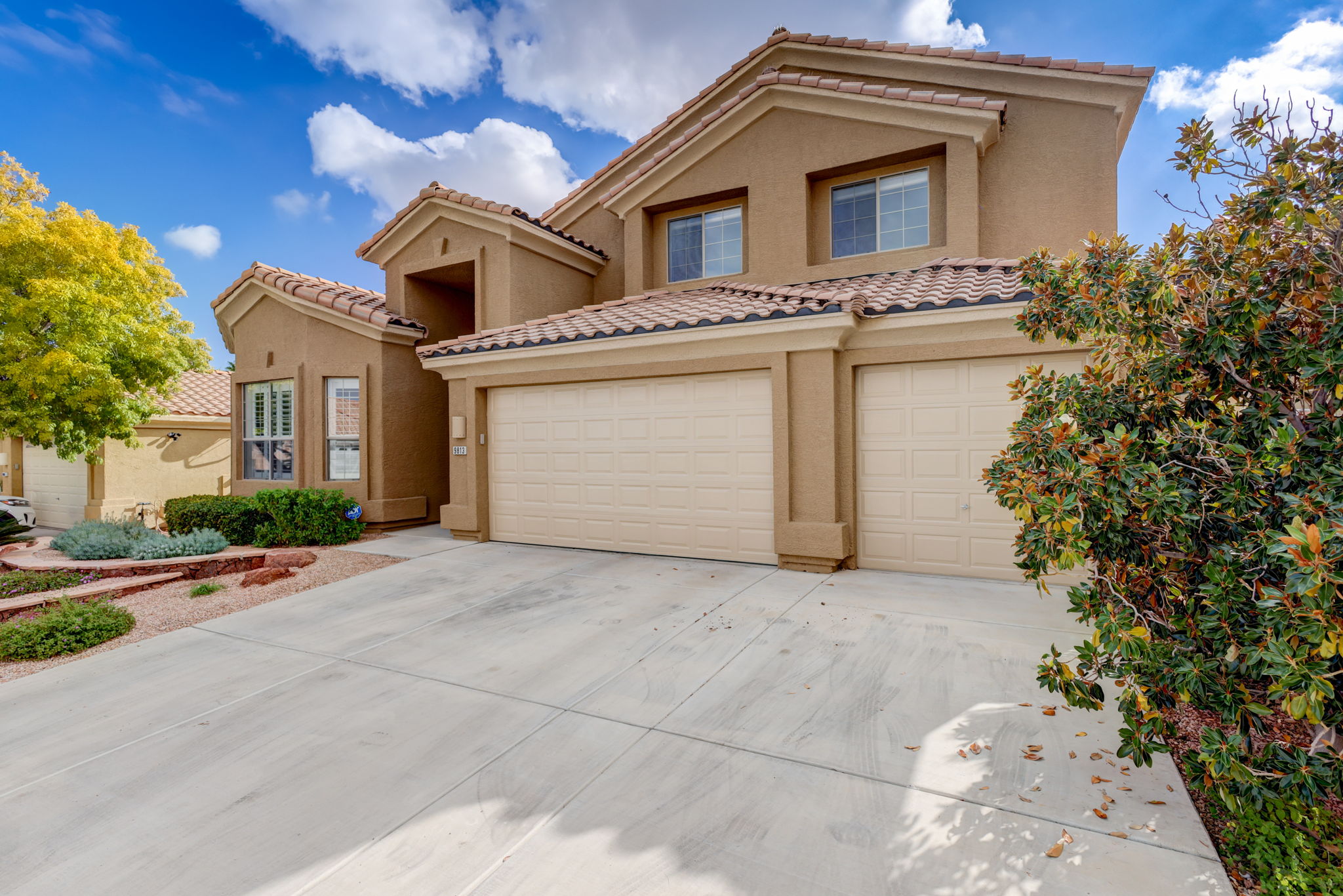 Dusty Winds Ave-004