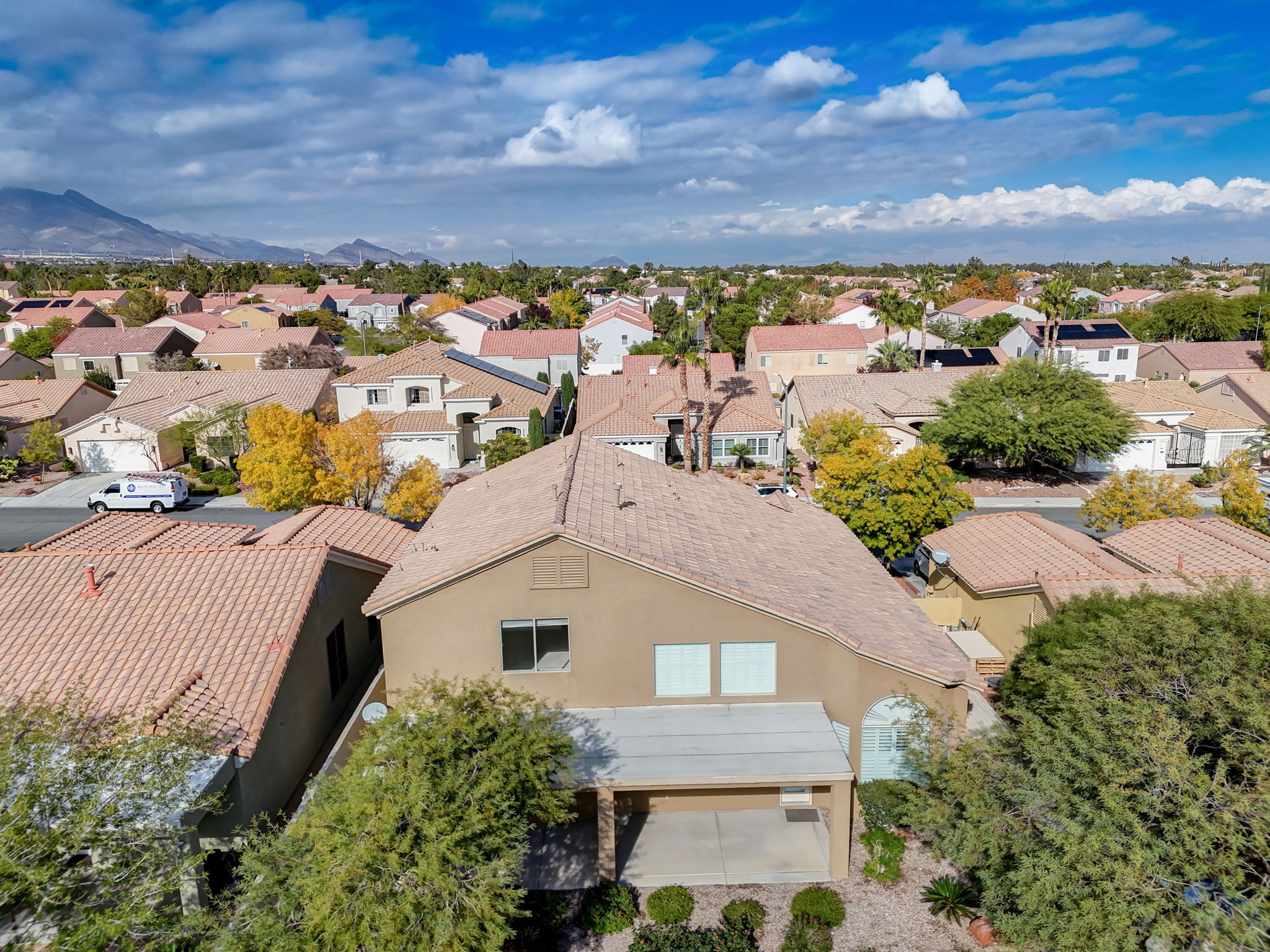 Dusty Winds Ave-069