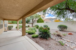 Dusty Winds Ave-045