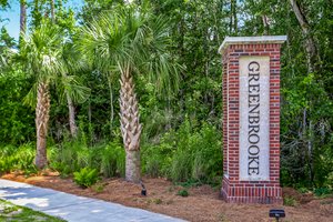 Greenbrooke is a neighborhood of 129 homes tucked into the heart of Mandarin. Sidewalks, good schools and great location.