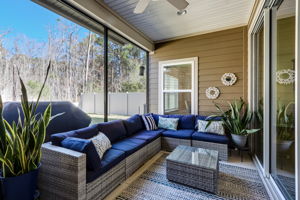 Screened-in Porch