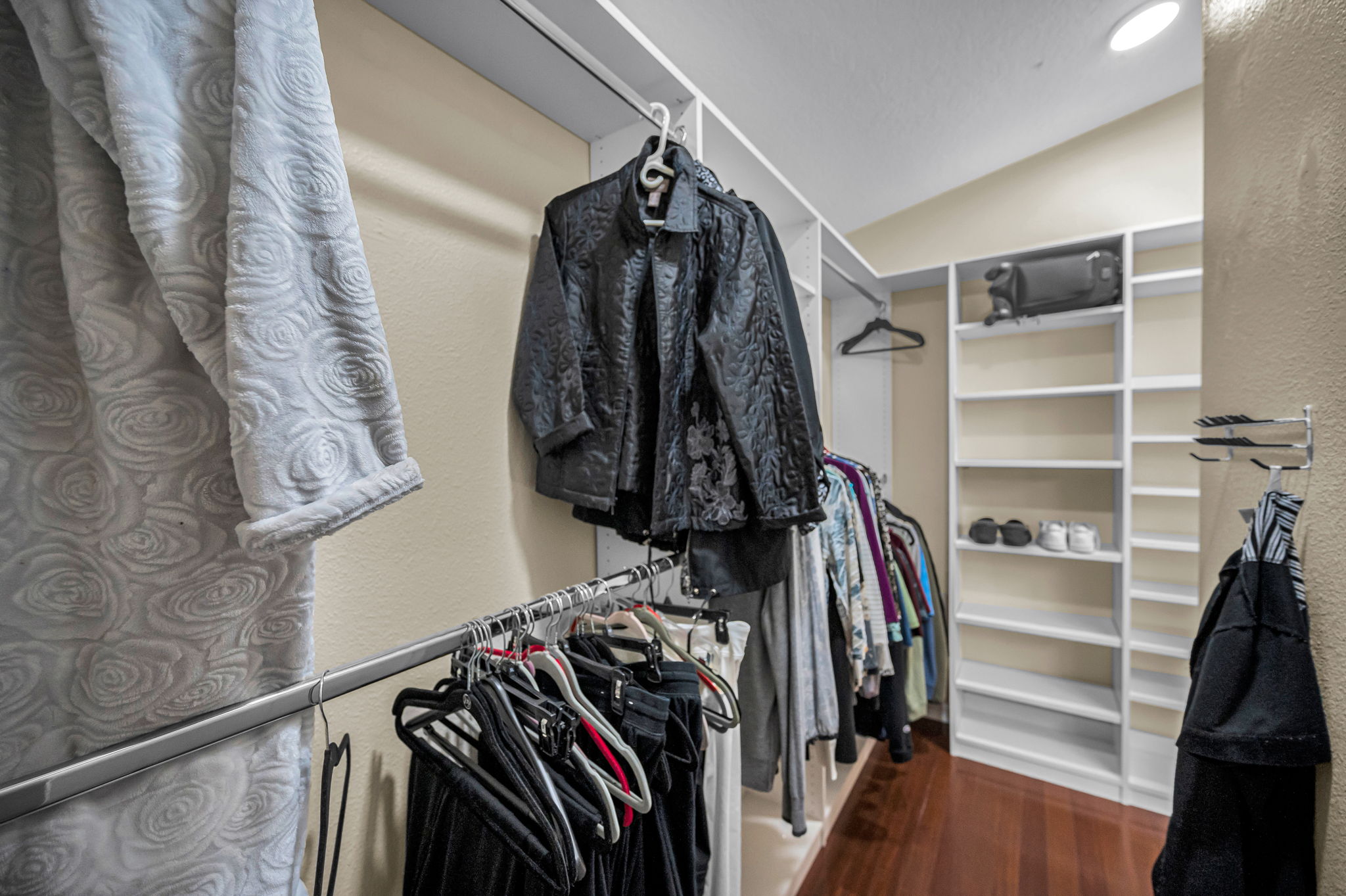 Primary Bedroom Walk-in Closet1b