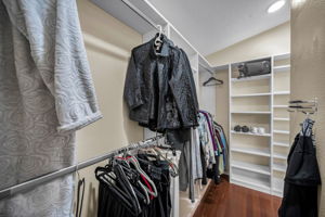 Primary Bedroom Walk-in Closet1b