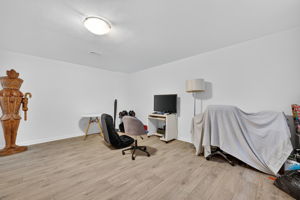  Photo 37