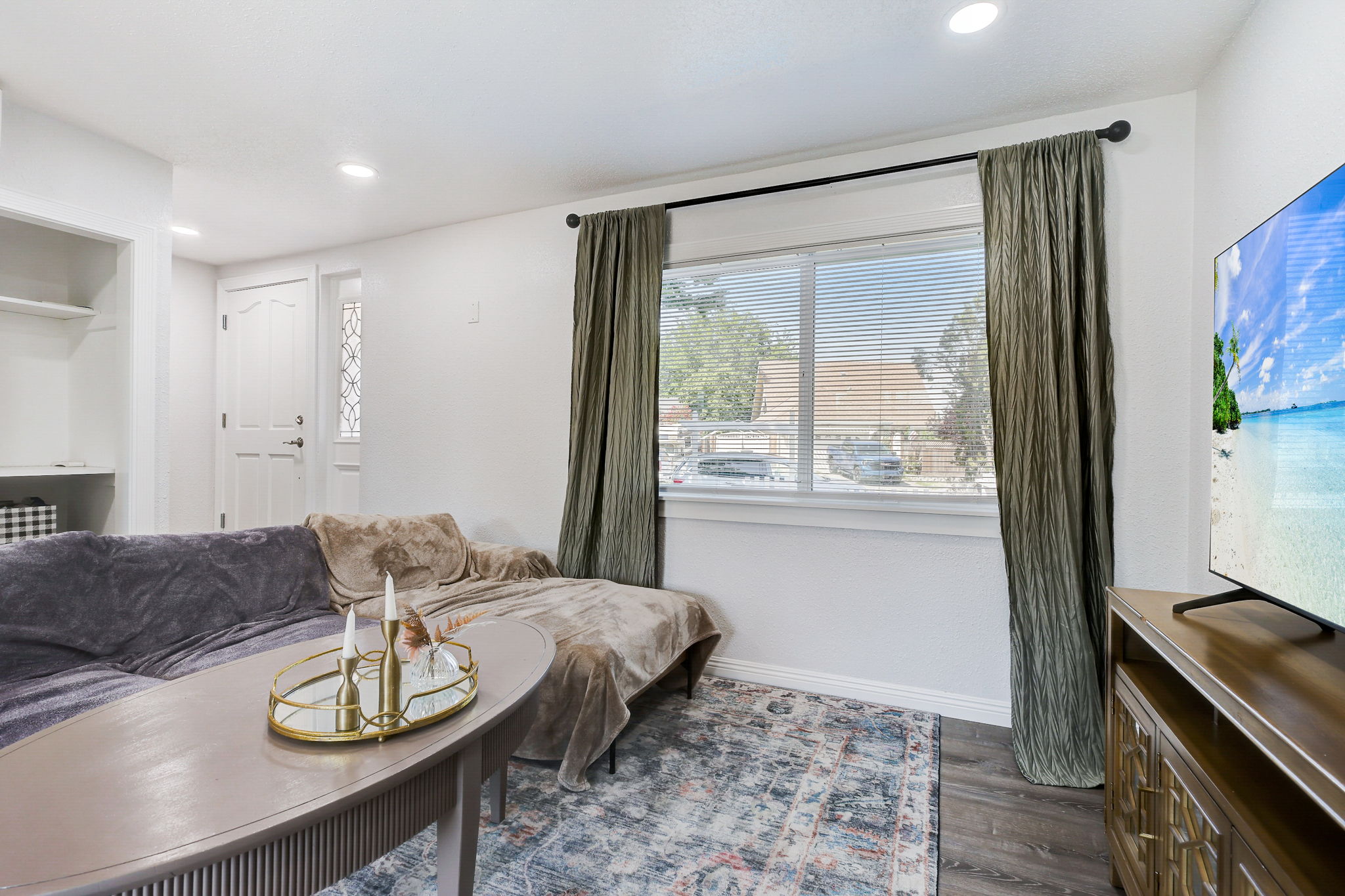 Sequoia Blvd-009