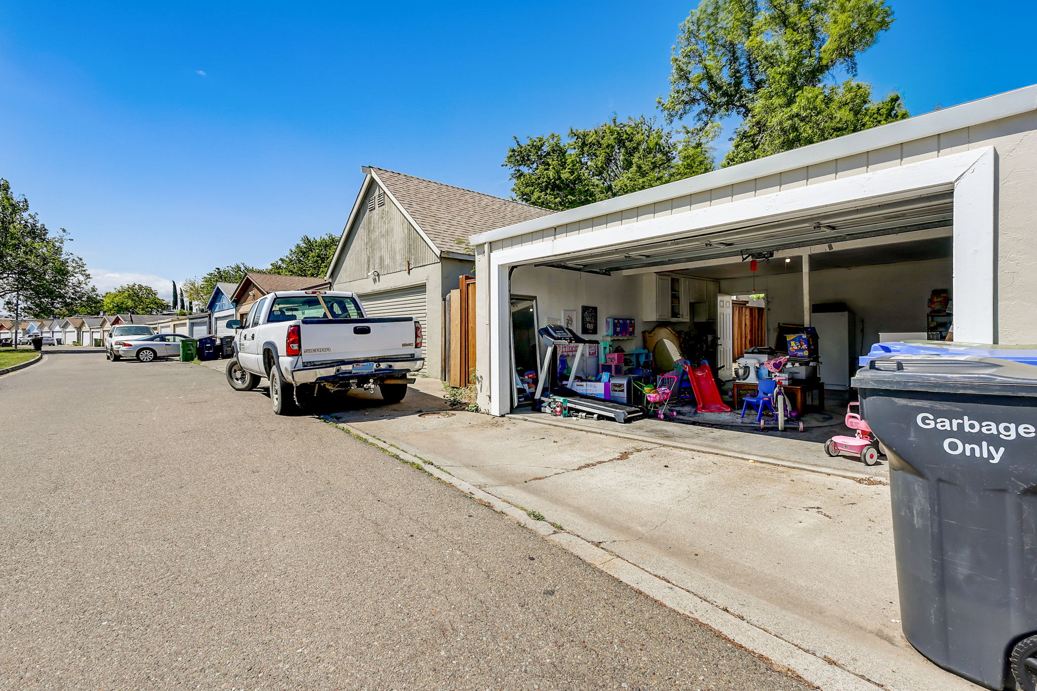 Sequoia Blvd-042