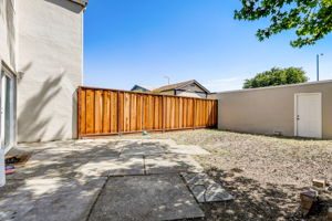 Sequoia Blvd-039