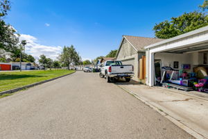 Sequoia Blvd-043