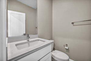  Photo 52