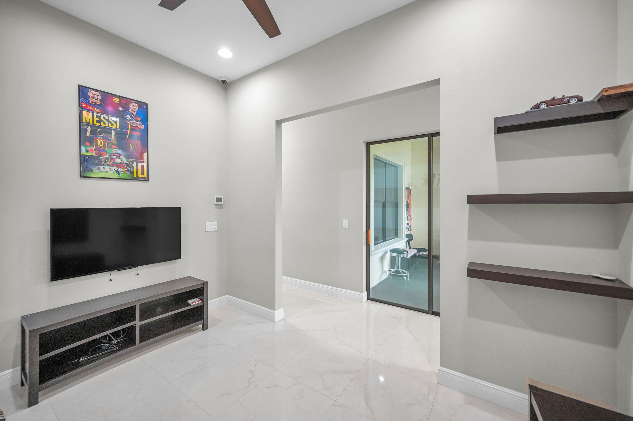 First Floor Bonus Room1b