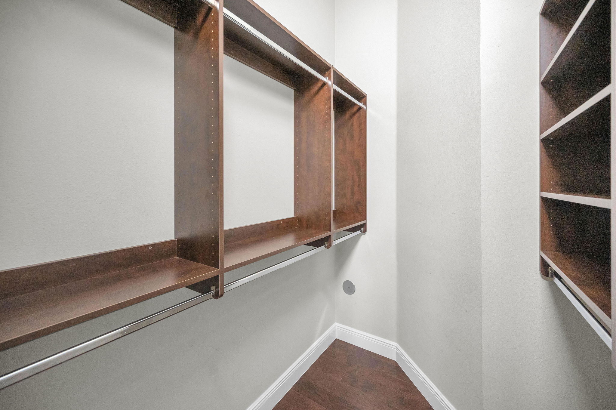 Guest Bedroom3 Closet