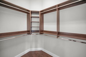 Guest Bedroom2 Closet