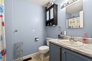  Photo 23