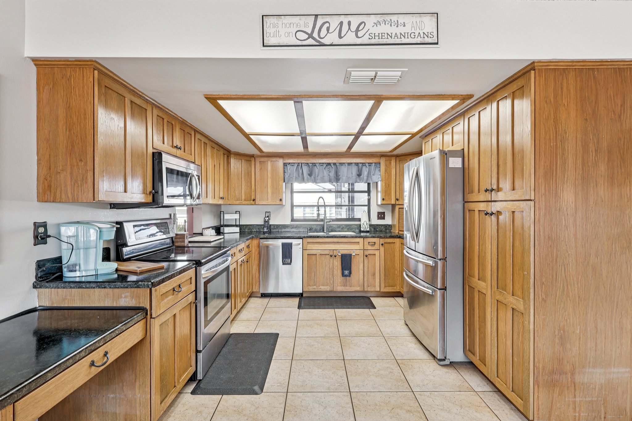 Wedgewood Ln-S1902-015.jpg