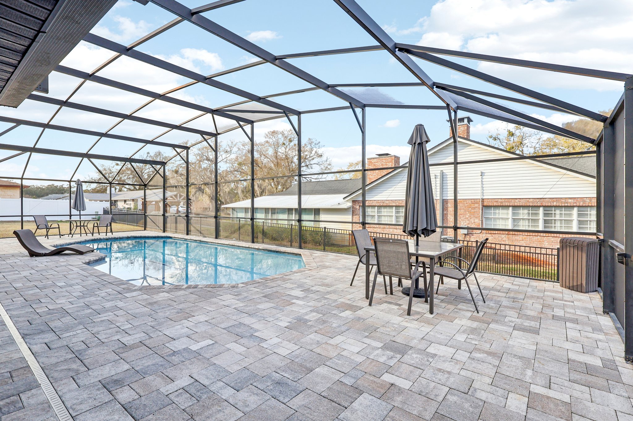 Wedgewood Ln-S1902-033.jpg