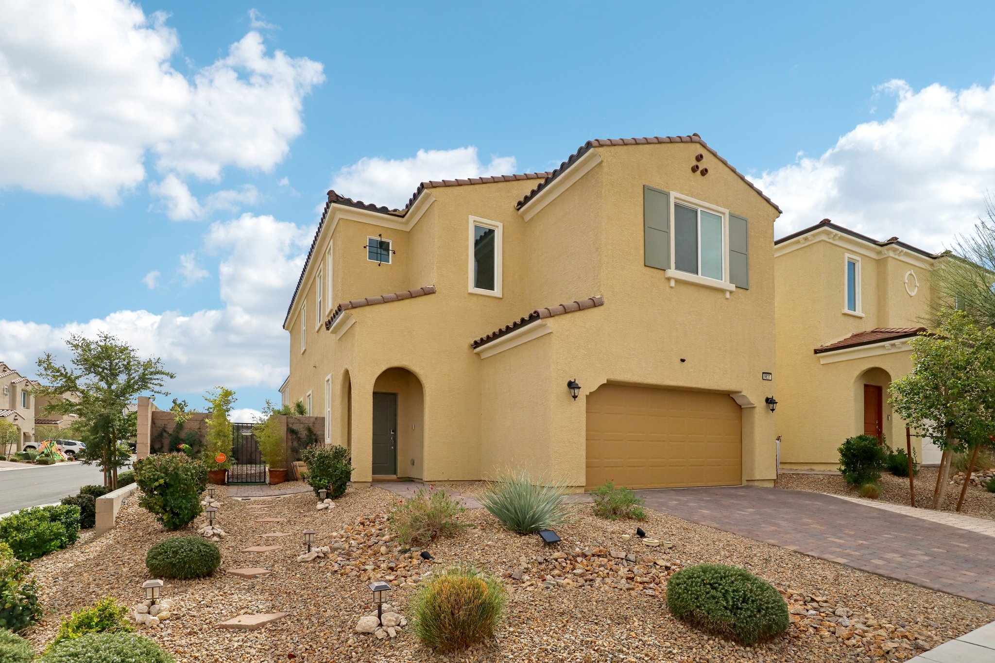 W Oleta Ave-S1510-003.jpg