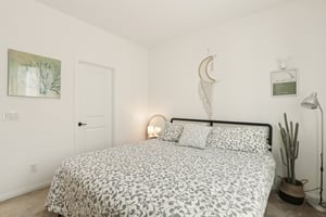 W Oleta Ave-S1510-036.jpg