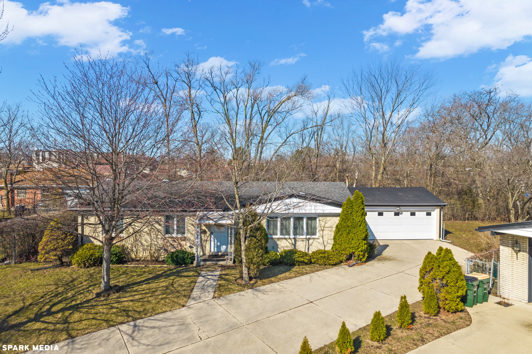 9838 N Maynard Terrace, Niles, IL 60714