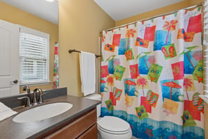 Ensuite Full Bathroom, Bedroom 2