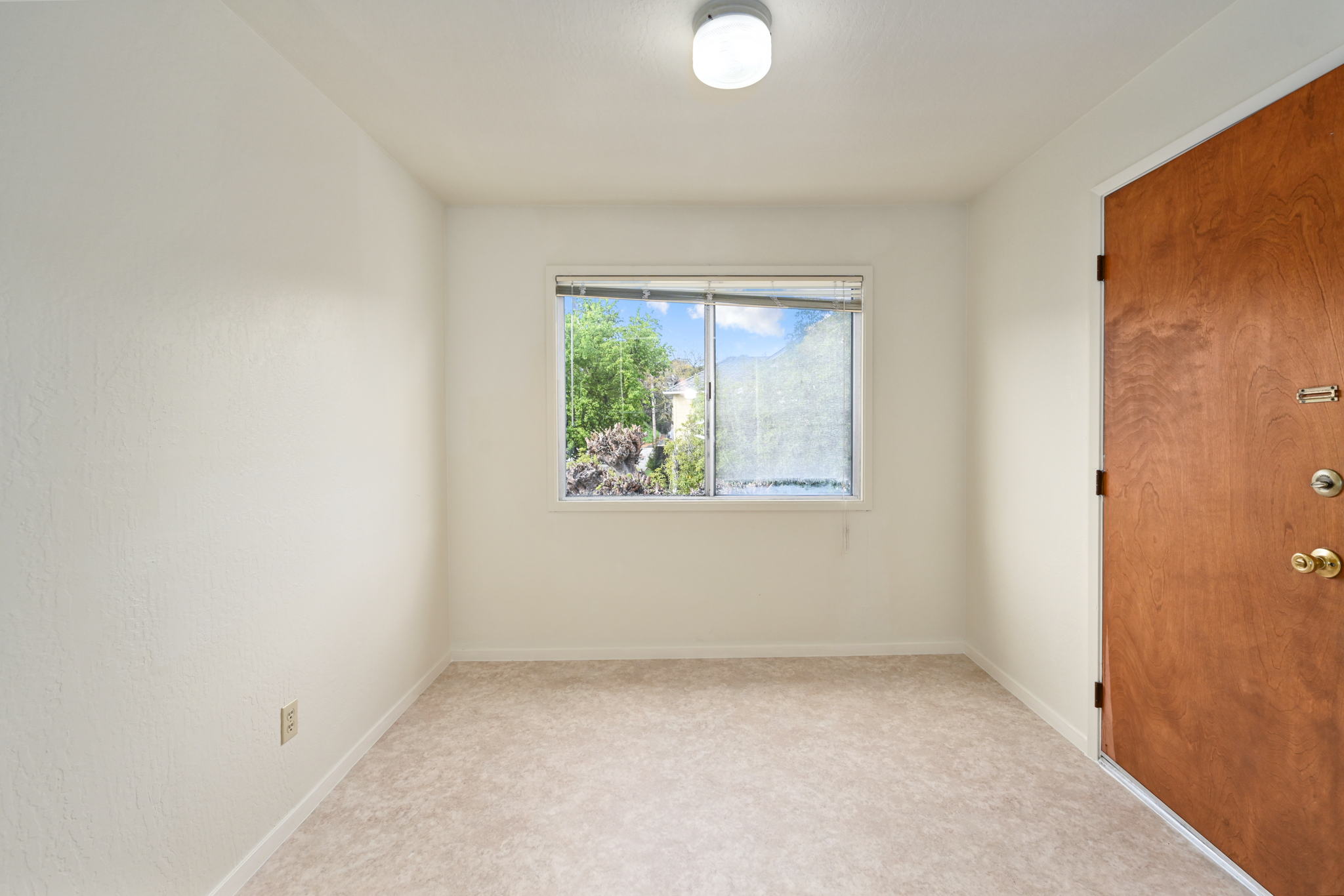 984 Tennent Ave, Pinole, CA 94564, USA Photo 9