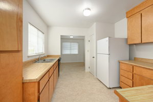 984 Tennent Ave, Pinole, CA 94564, USA Photo 6