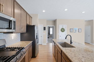 Gas Stove with Center Griddle