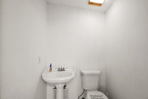  Photo 31