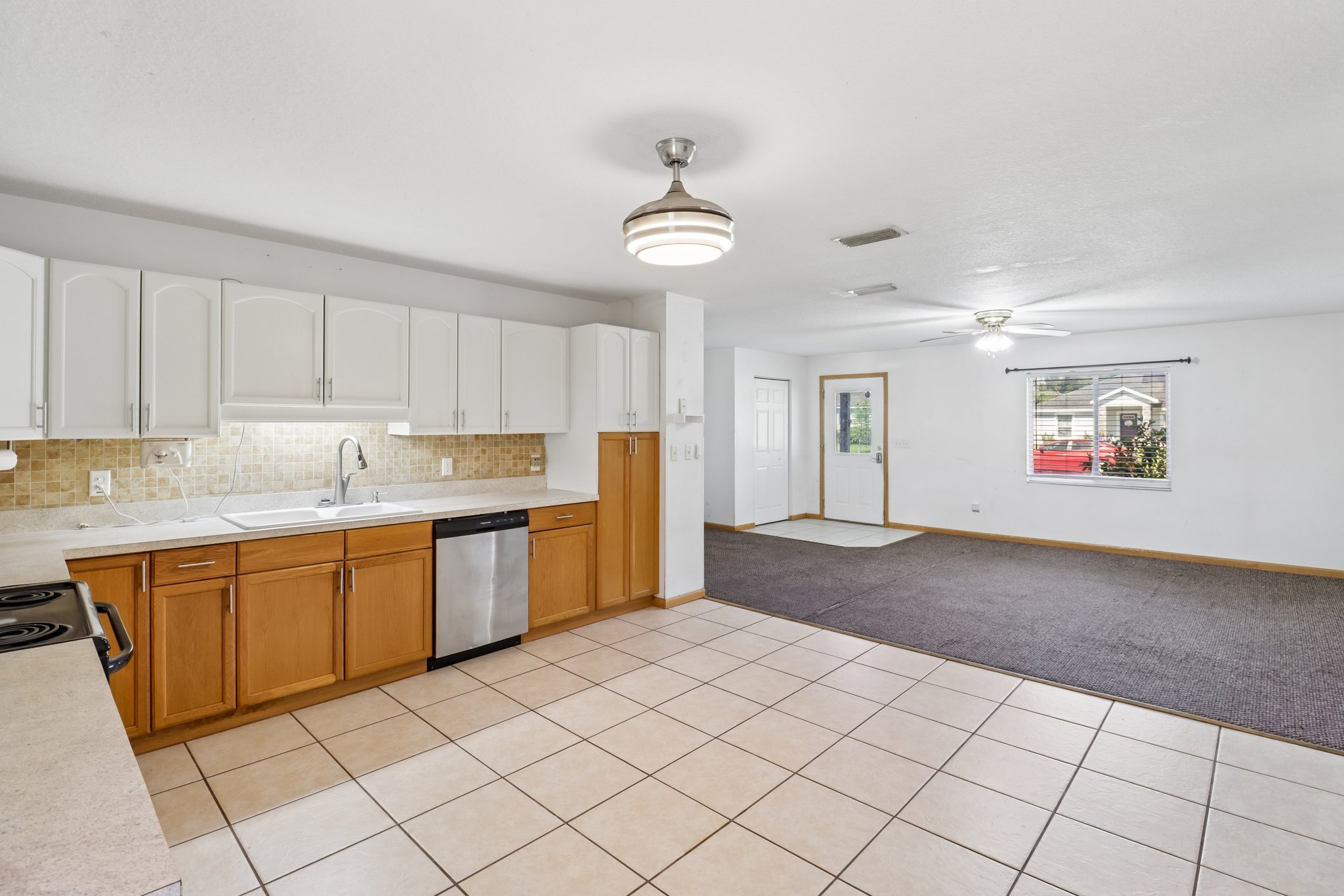 10th Ave-S1605-011.jpg