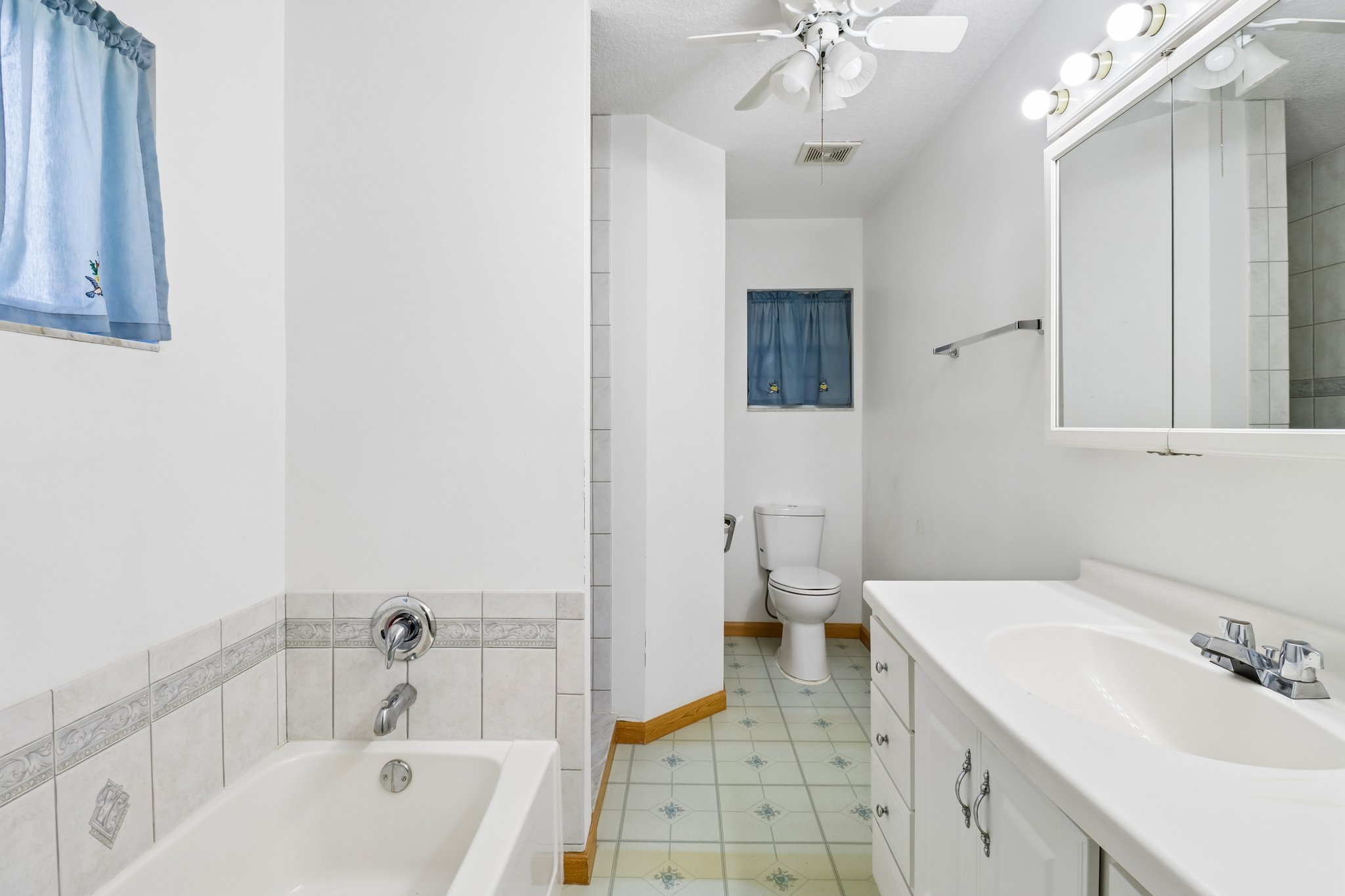 10th Ave-S1605-024.jpg