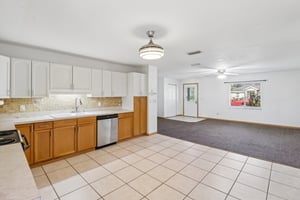 10th Ave-S1605-011.jpg