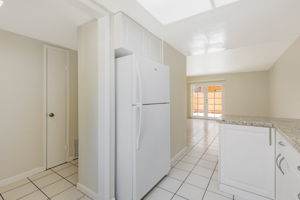 013_985 Bellhurst Ave