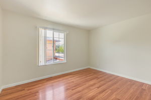 015_985 Bellhurst Ave
