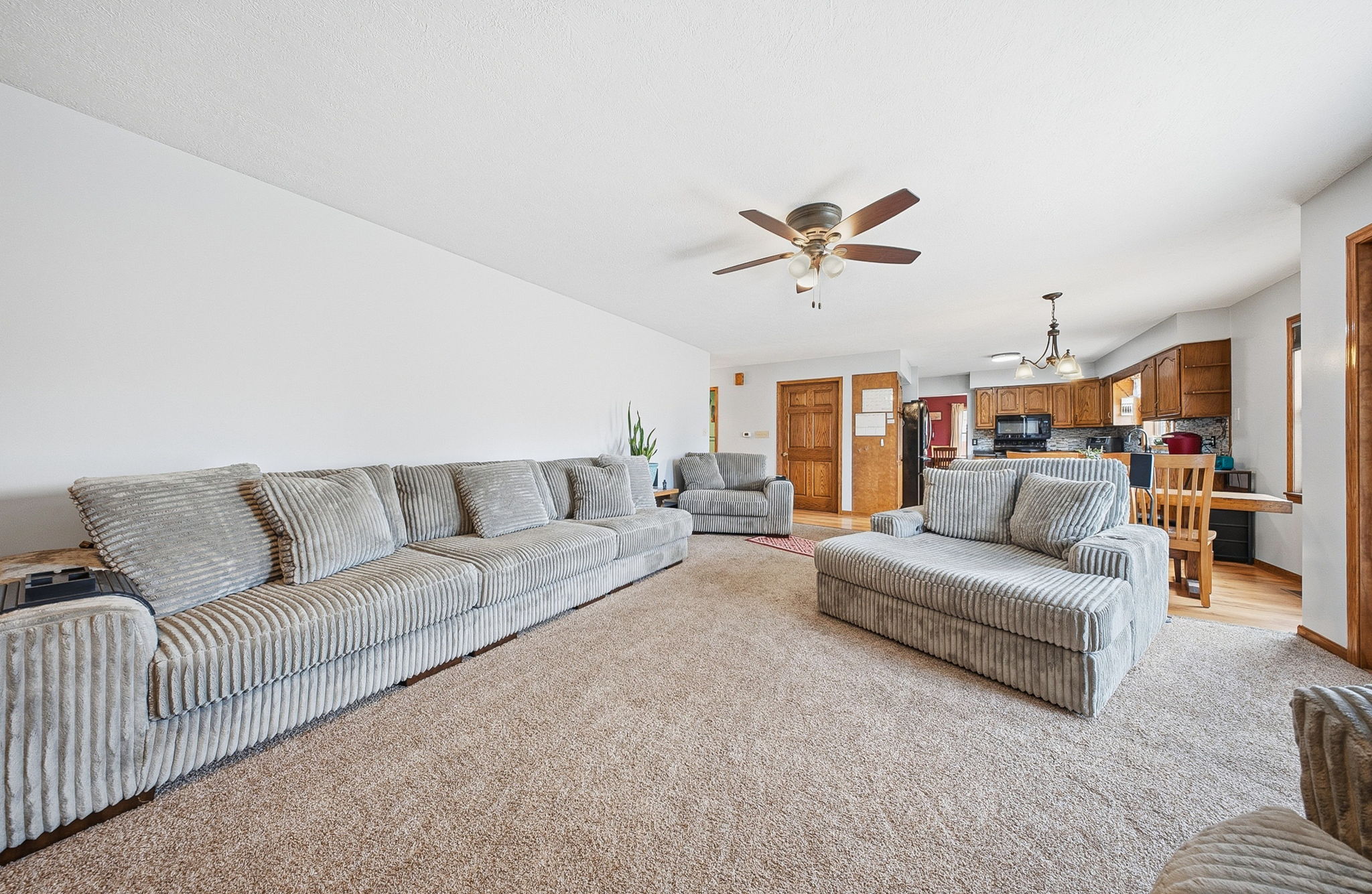 Ashley Klingel - 985 Chaumont Dr, Marion-27