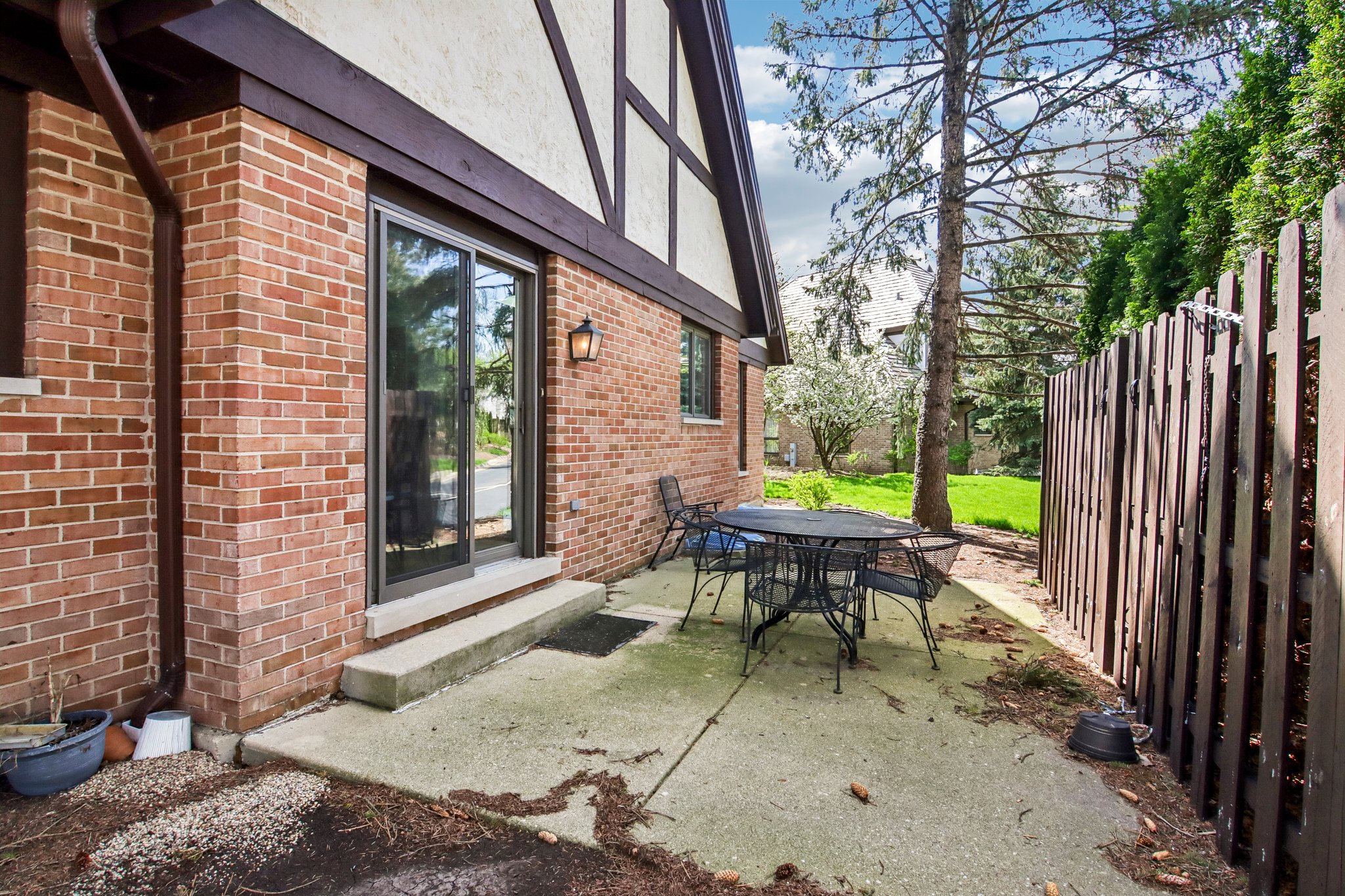 Coventry Ln-S2404-042.jpg