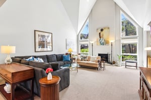 Coventry Ln-S2404-009.jpg